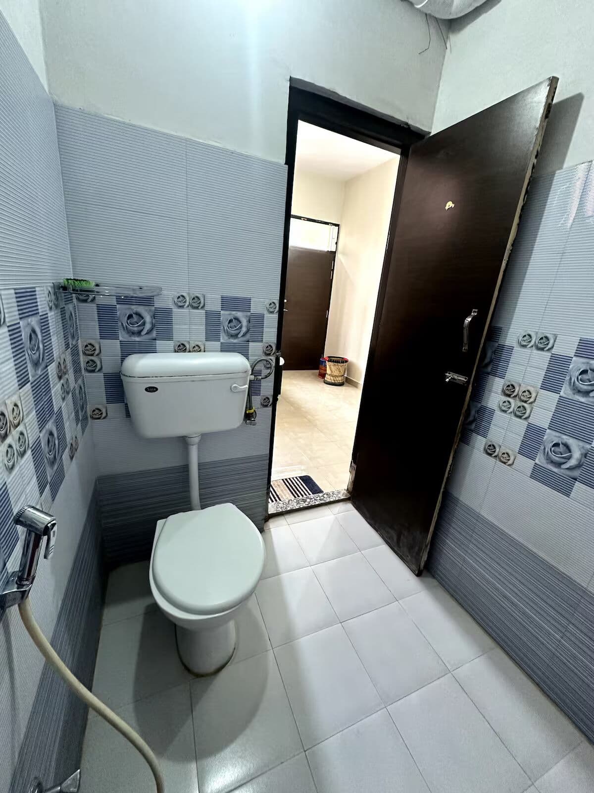 5BHK Villa for Large Groups | Central Jaipur Total bathrooms(6) photo 4