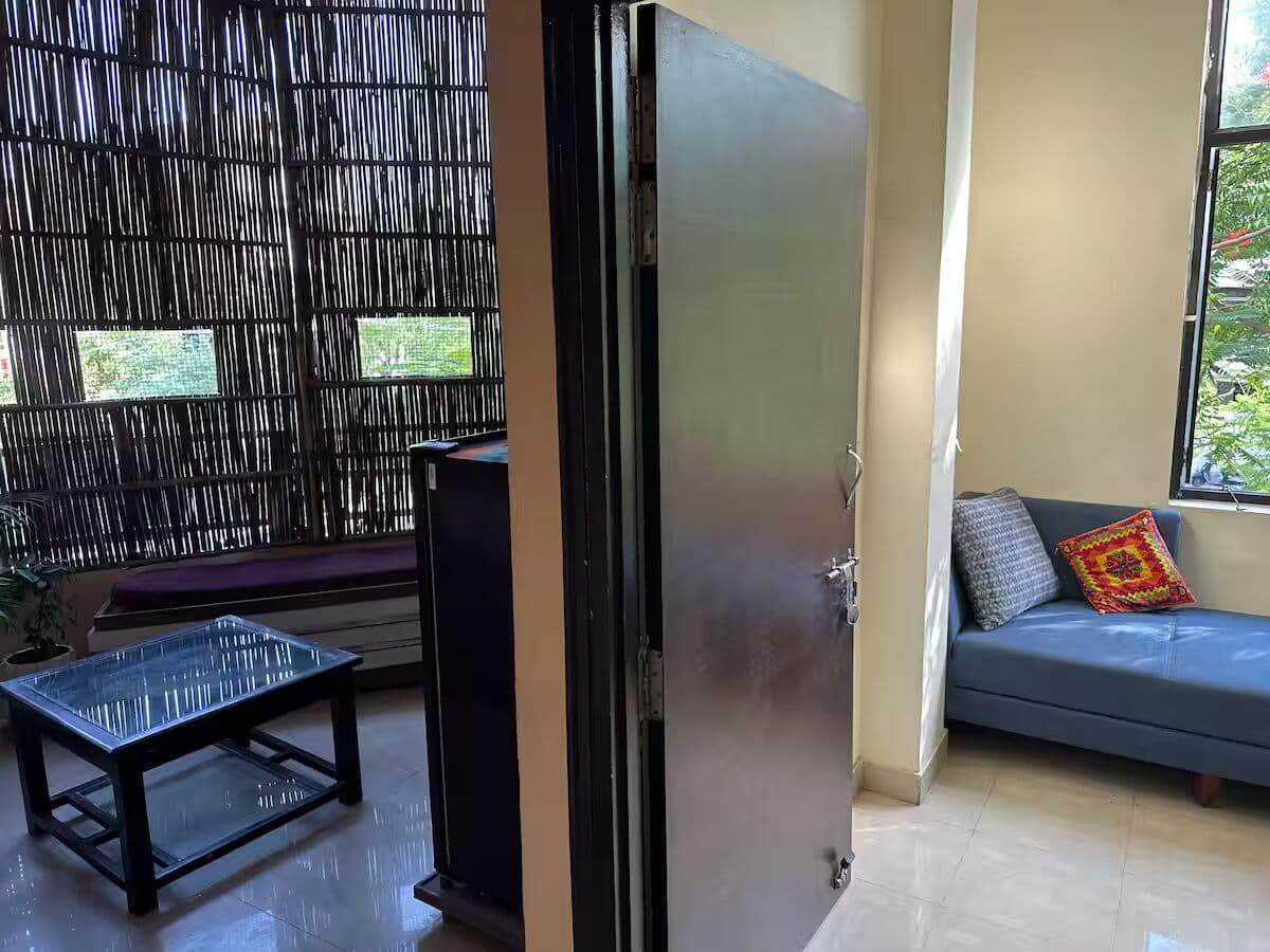 5BHK Villa for Large Groups | Central Jaipur Living room photo 3