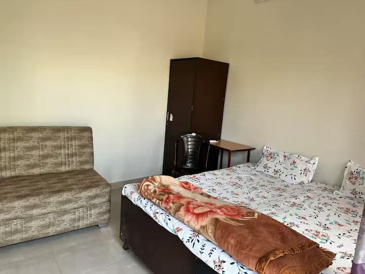 5BHK Villa for Large Groups | Central Jaipur Bathroom 5 photo 2