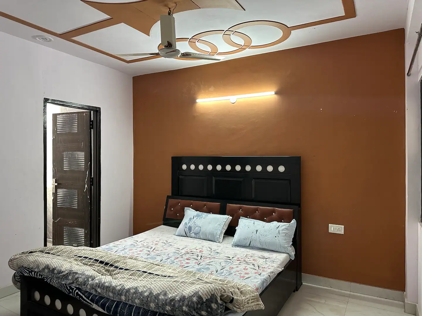 Spacious 4BHK Flat in Central Jaipur | 10 Guests Bedroom 3 photo 1