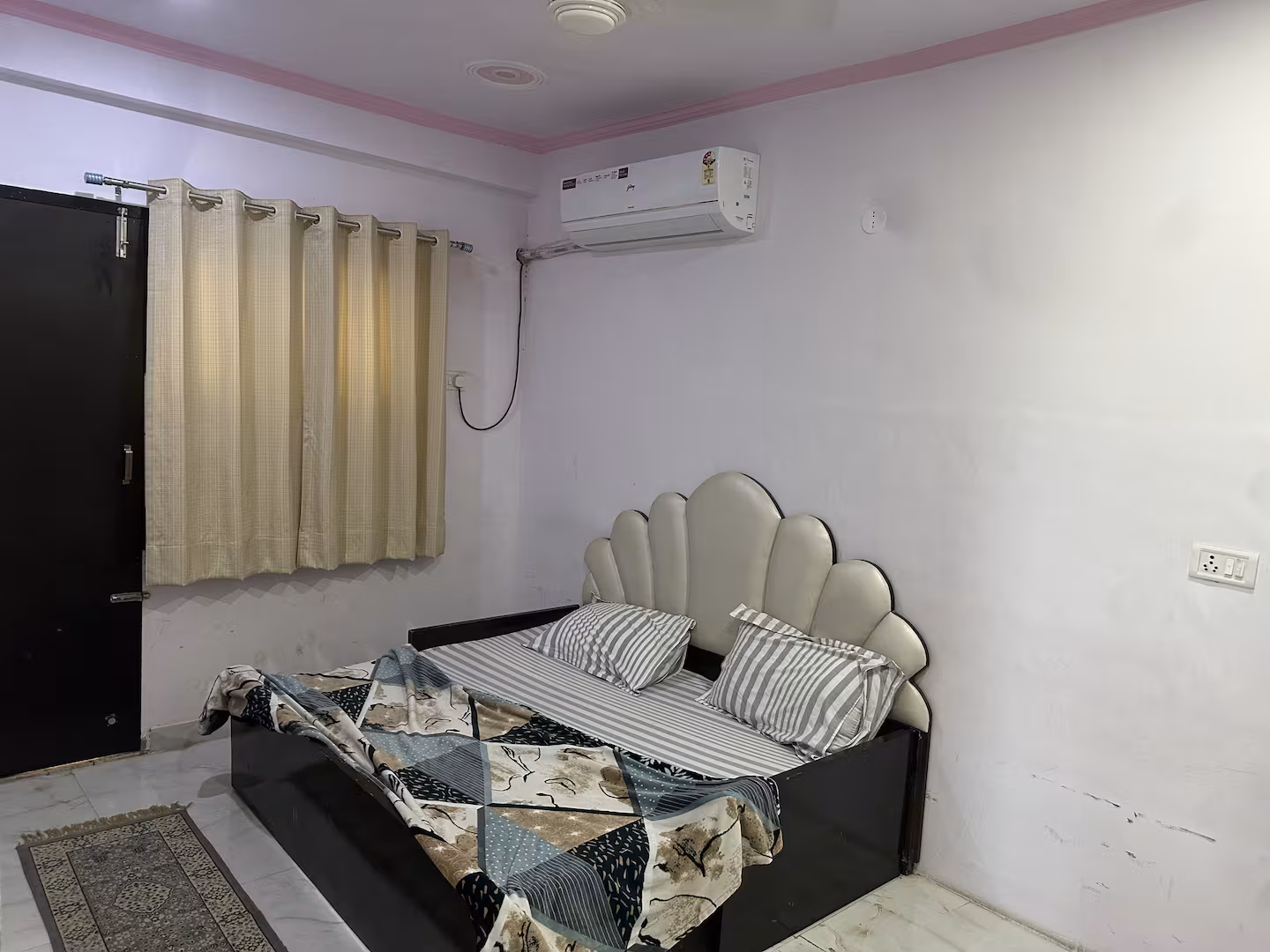 Spacious 4BHK Flat in Central Jaipur | 10 Guests Bedroom 4 photo 1